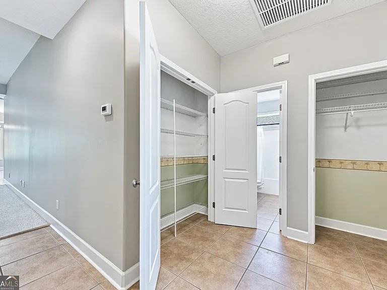 419 Eagle Blvd #1 - Photo 7 of 28