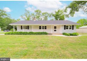 236 Cedar Ave - Photo 1 of 1