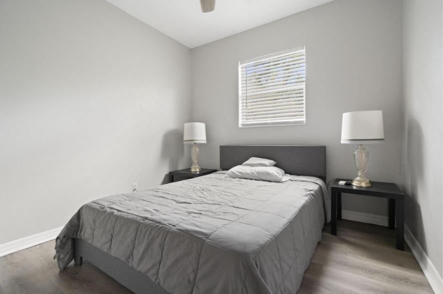 Oak Village Dr - Photo 4 of 6