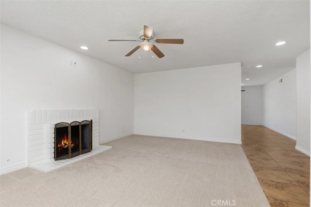 3491 Birch St - Photo 6 of 38