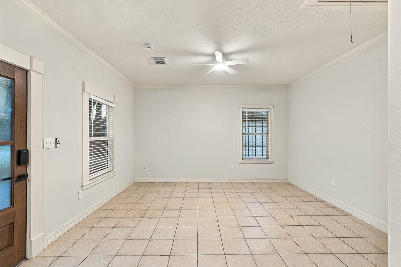 1201 Cordell St - Photo 5 of 14