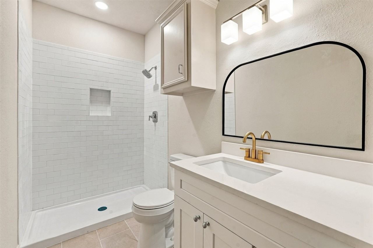 1201 Cordell St - Photo 6 of 14