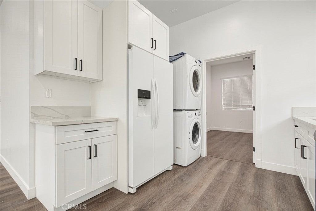 6831 Bellaire Ave - Photo 5 of 13