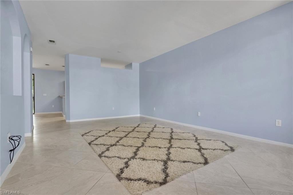 15454 Summit Place Cir #125 - Photo 5 of 40