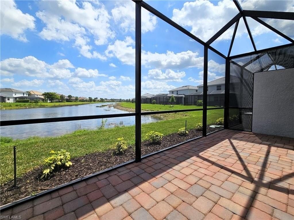 2167 Dragonfruit Way - Photo 2 of 28