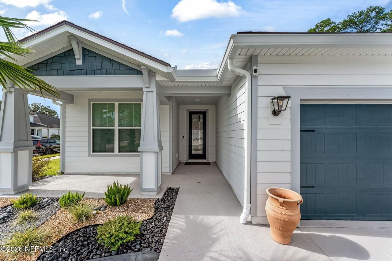 12452 Royal Red Way - Photo 2 of 33