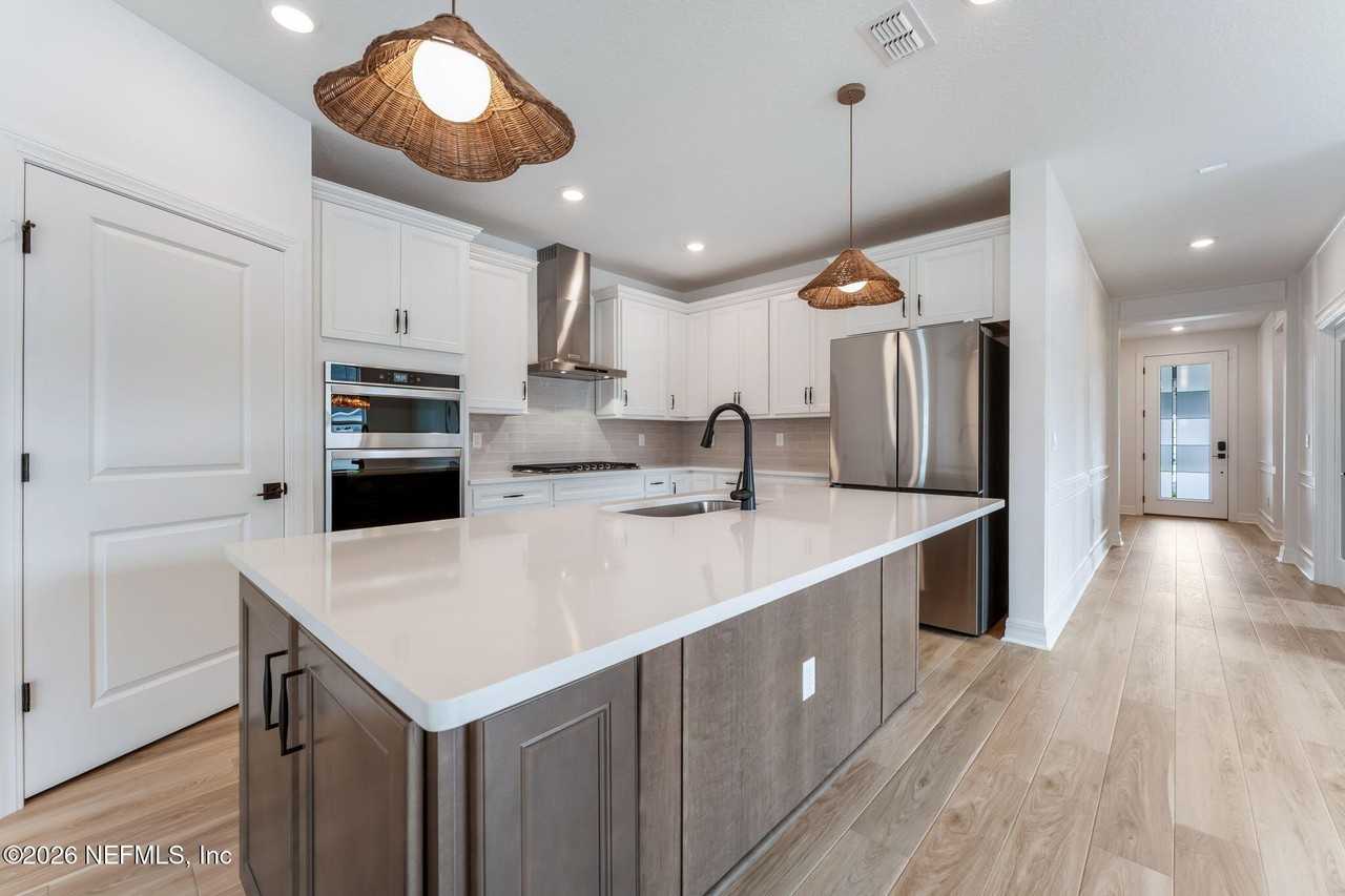 12452 Royal Red Way - Photo 6 of 33
