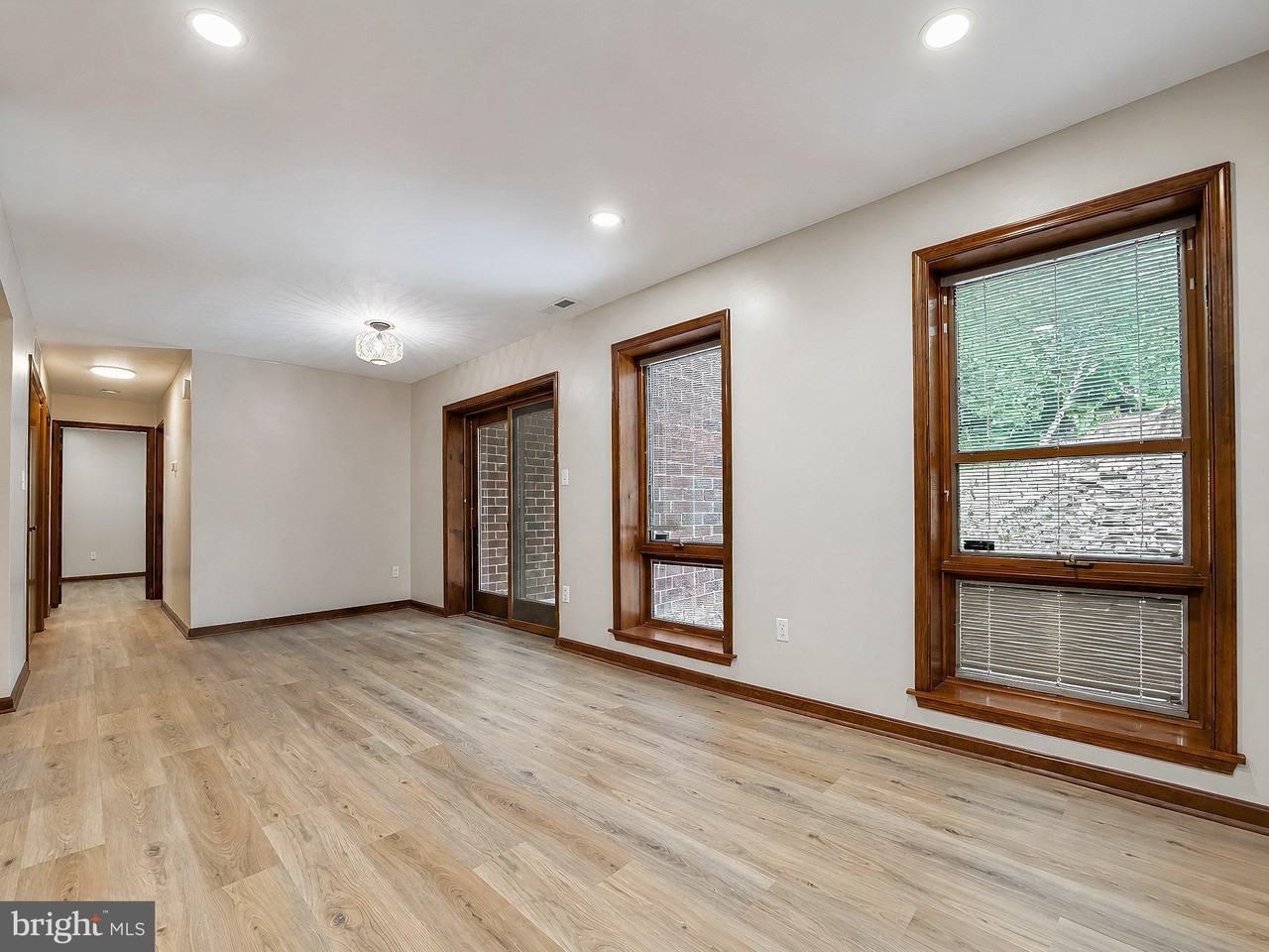 23243 Rosewood Ct ##C-4 - Photo 3 of 36