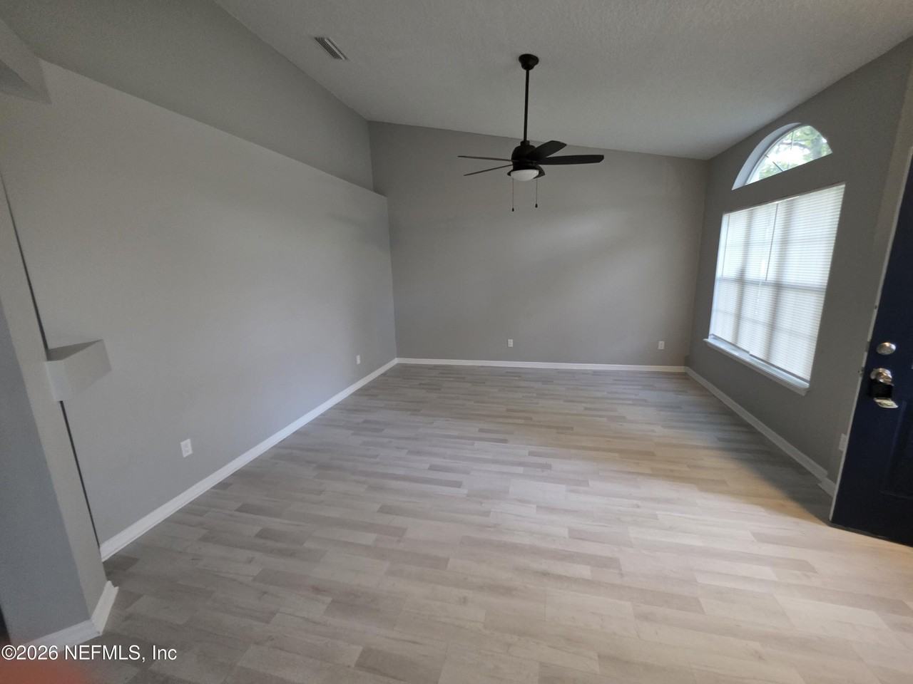 8219 Teaticket Dr - Photo 4 of 25