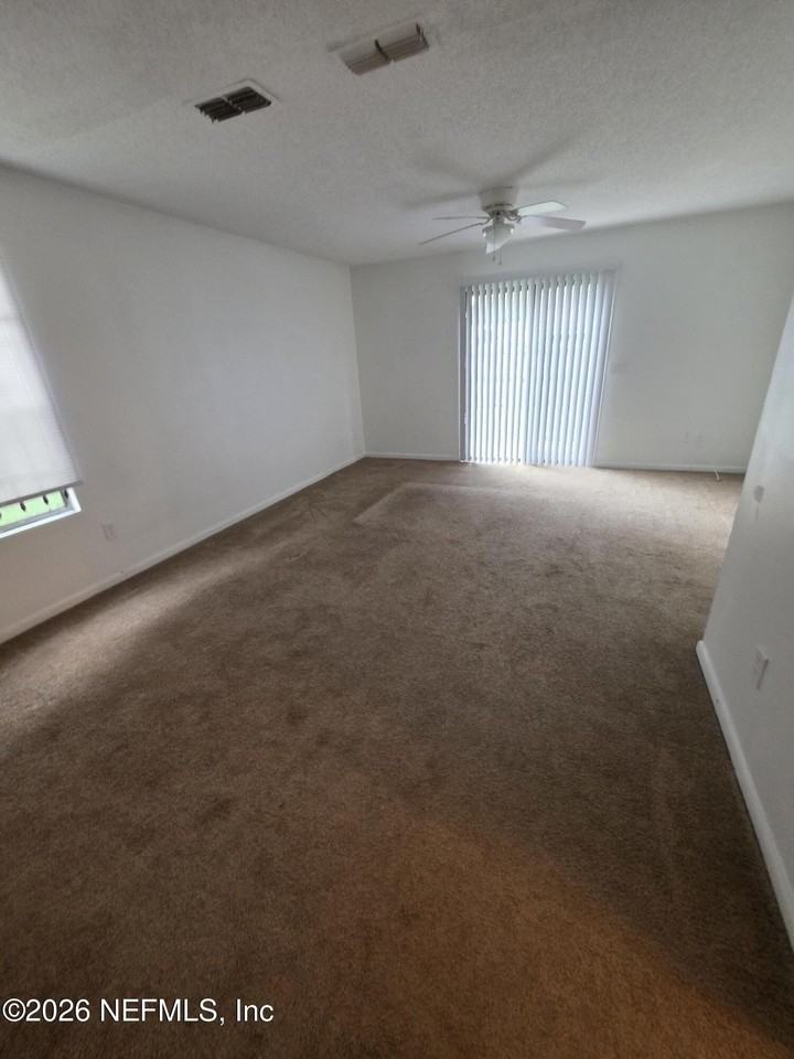 3694 Morton St - Photo 7 of 12
