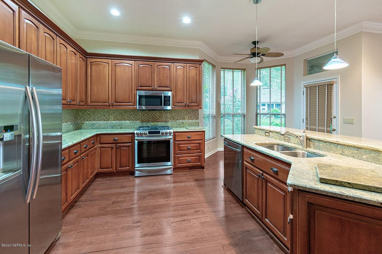 12980 Biggin Church Rd S - Photo 6 of 21