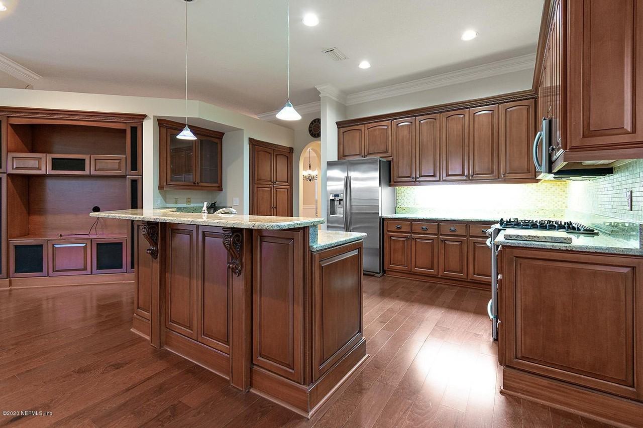 12980 Biggin Church Rd S - Photo 7 of 21