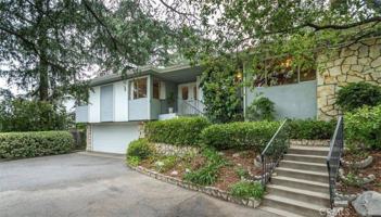 featured image of 931 Vista Del Valle Rd