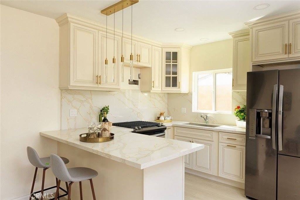 1737 N Lima St - Photo 5 of 17