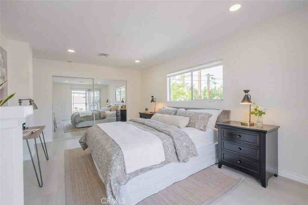 1737 N Lima St - Photo 6 of 17