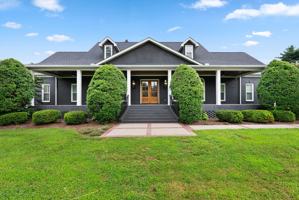 featured image of 2245 Oakleaf Dr