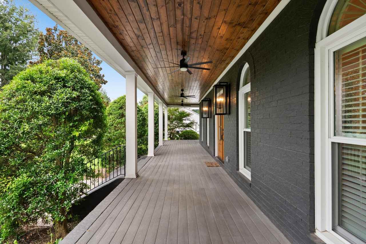 2245 Oakleaf Dr - Photo 5 of 50