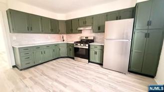 414 42nd St #3 - Photo 1 of 1