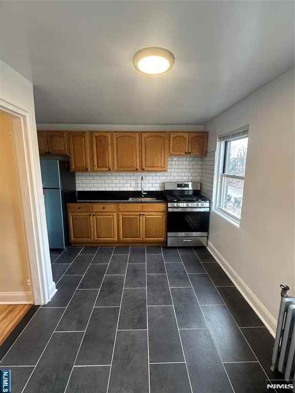 28 E Sheffield Ave #B20 - Photo 5 of 18