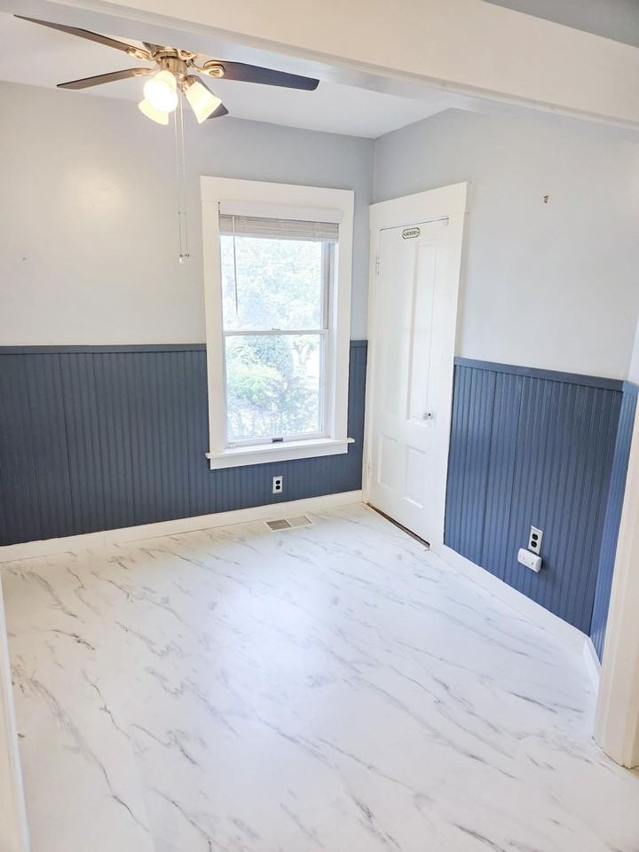 195 S Main St - Photo 6 of 18