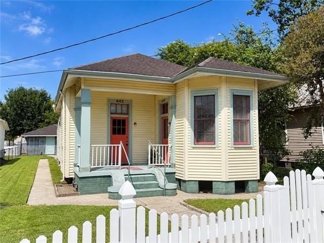 442 Friscoville Ave - Photo 2 of 23