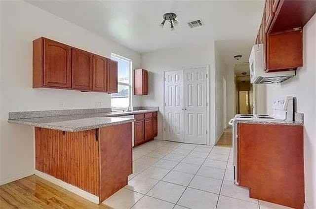 4221 Freret St - Photo 3 of 11