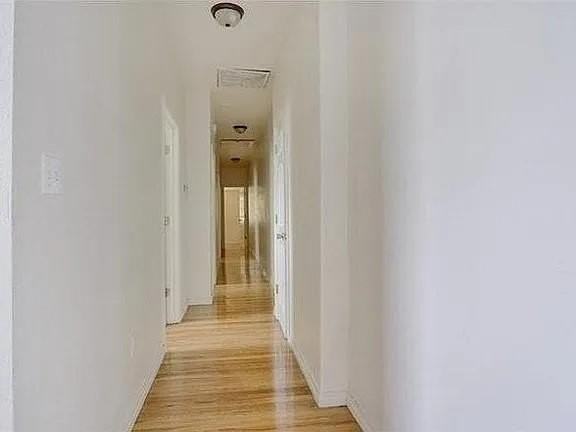 4221 Freret St - Photo 4 of 11