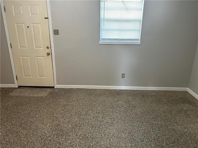 2131 11th St - Photo 4 of 27