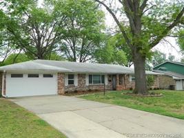 featured image of 1416 Lariat Dr