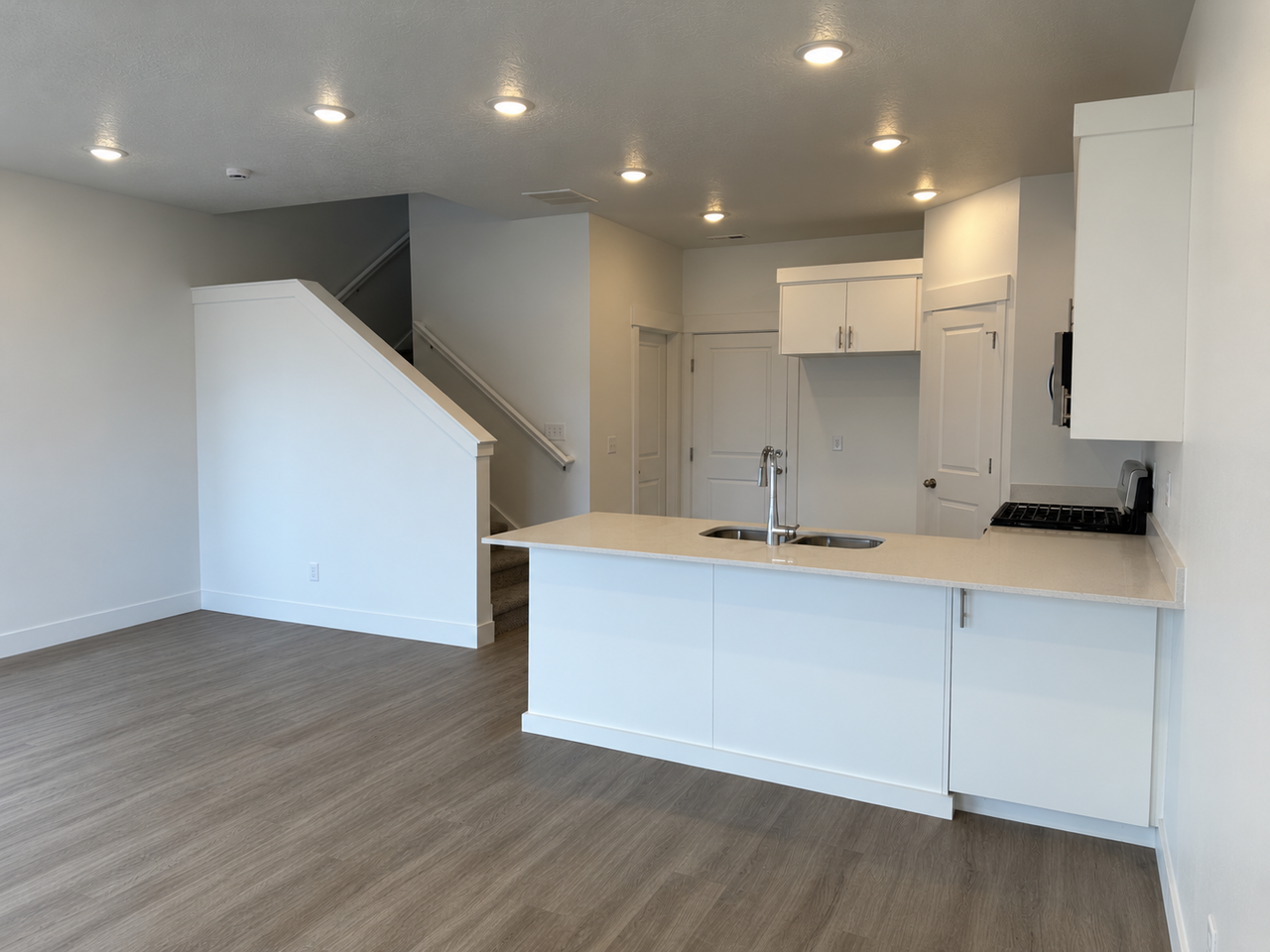 953 N 900 W #1 - Photo 5 of 9