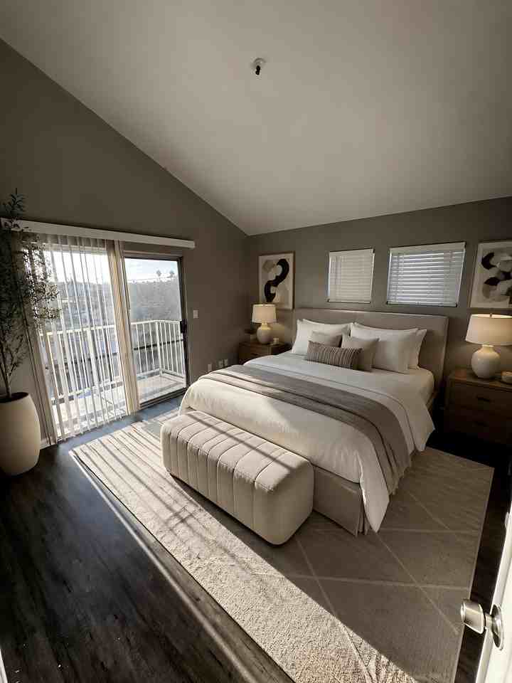 14102 Kornblum Ave #18 - Photo 4 of 4