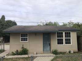 featured image of 422 W Lott Ave - 422 1/2 B