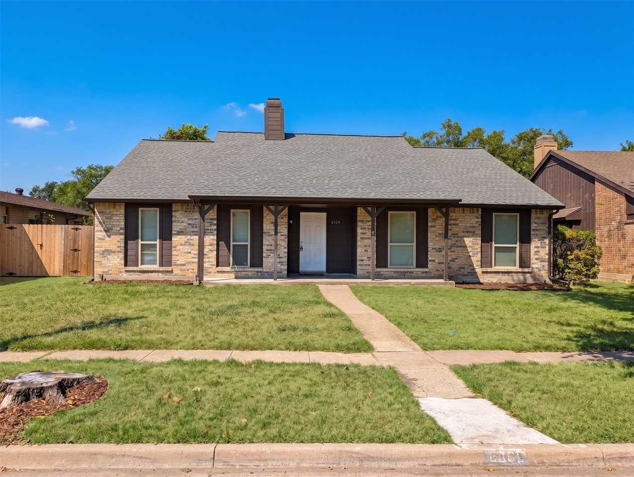 6109 Scenic Dr - Photo 2 of 11
