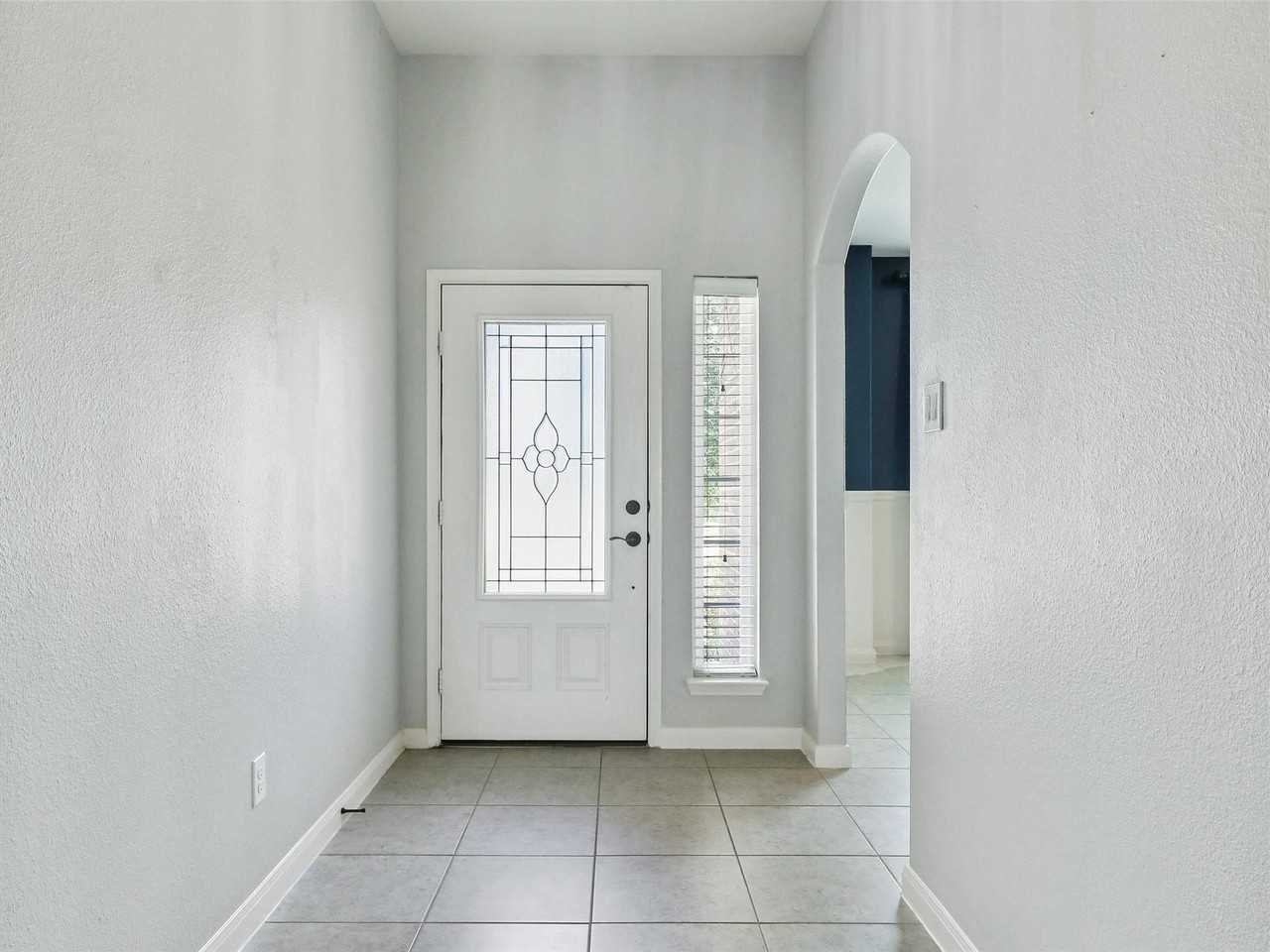 407 Winchester Dr - Photo 7 of 24