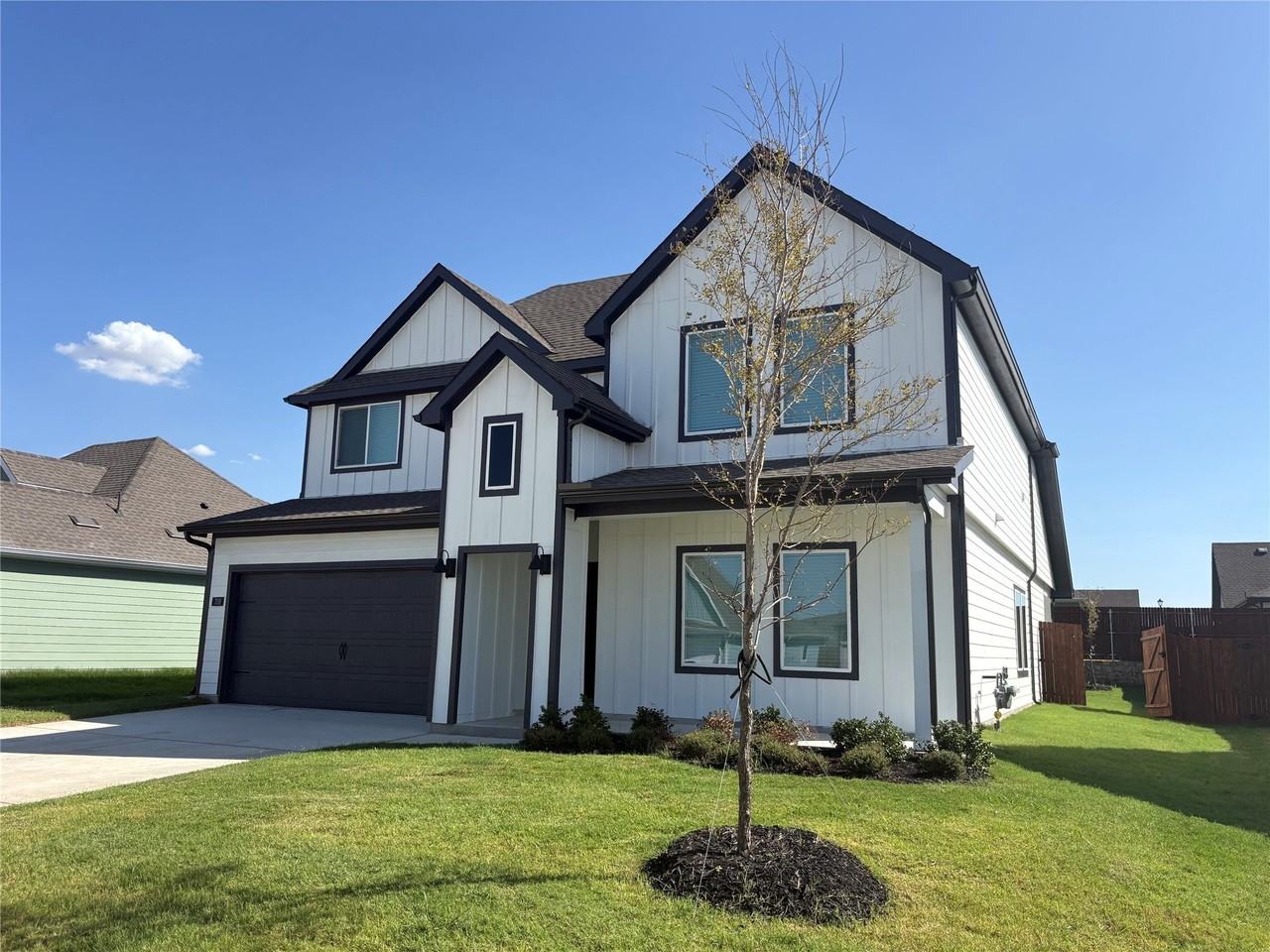 709 Sweet Pea Dr