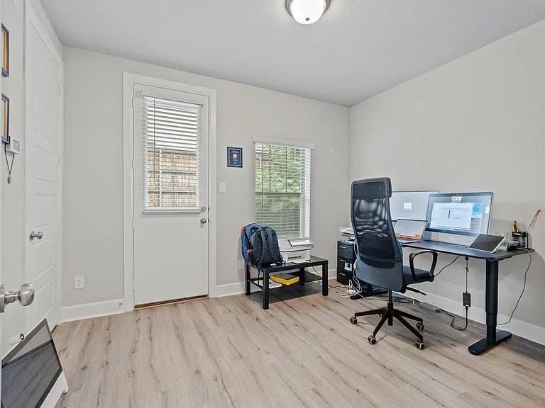 5304 Laurel Branch Dr - Photo 5 of 18