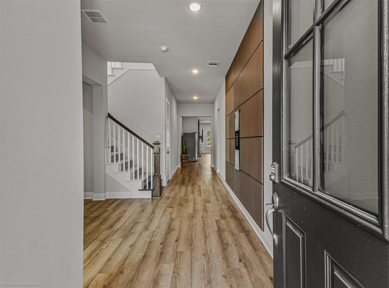 2209 Sunset Blvd - Photo 7 of 38