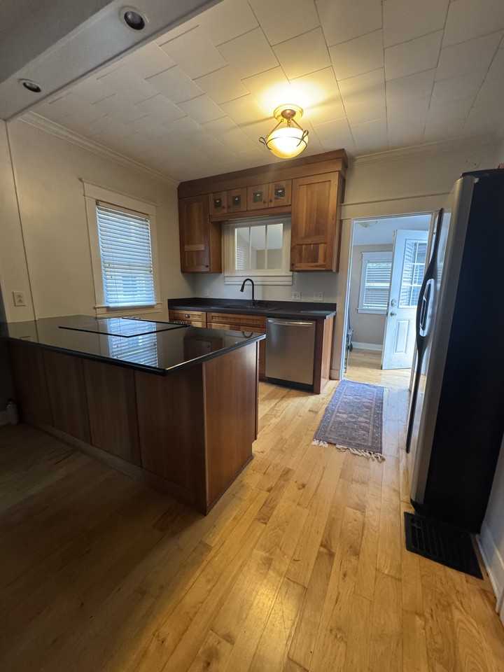 2609 Grinstead Dr #NA - Photo 3 of 5