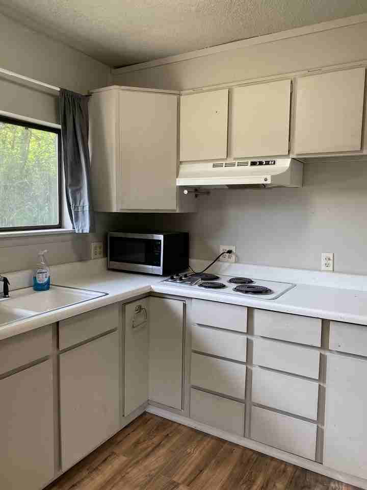 4428 S 146th St #NA - Photo 3 of 6