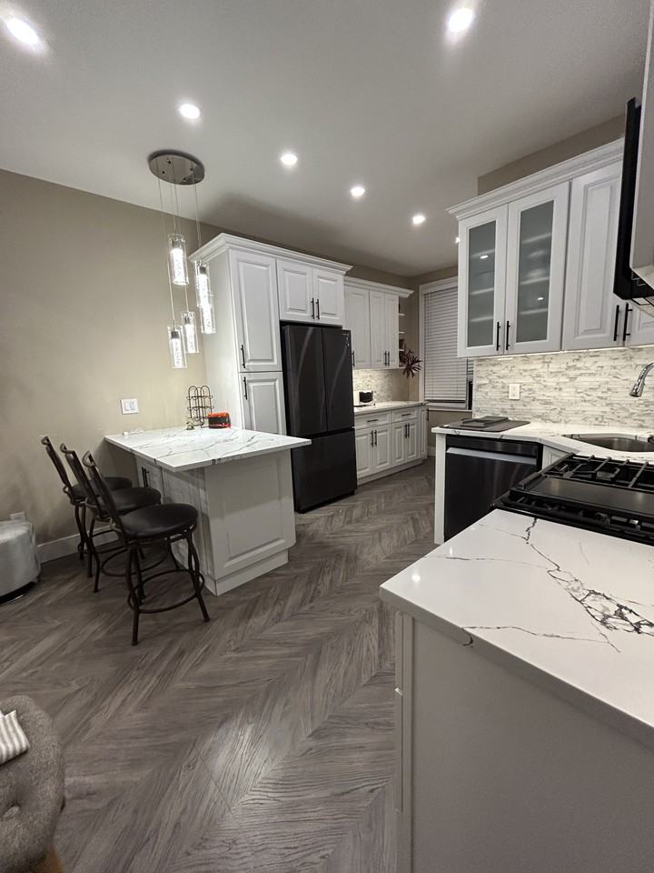 552 Fairview Ave #2 - Photo 3 of 8