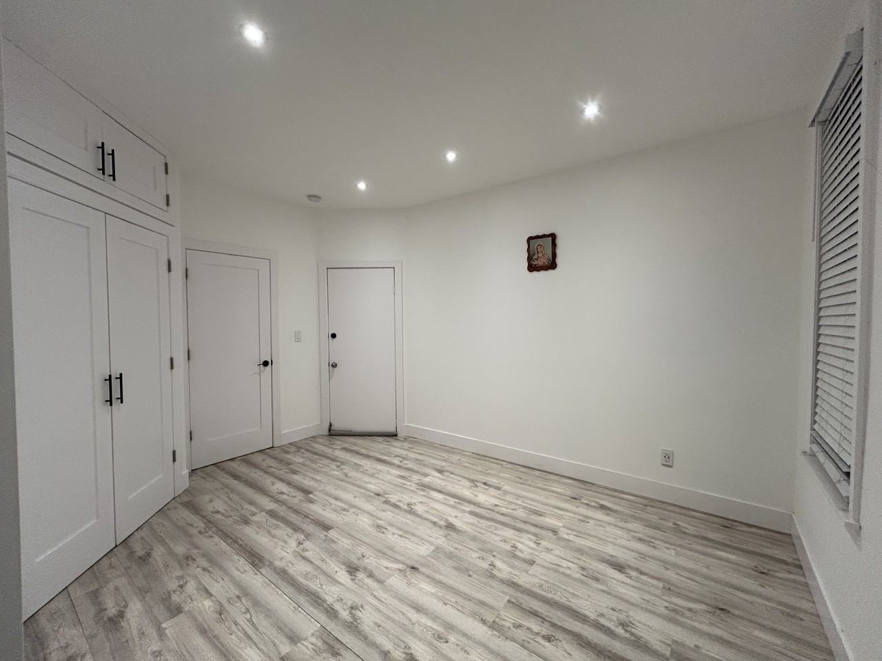 552 Fairview Ave #2 - Photo 6 of 8