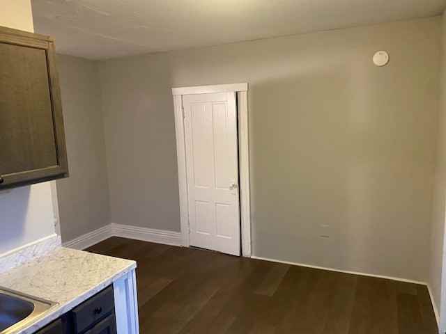 141 Prescott Ave #5 - Photo 4 of 9