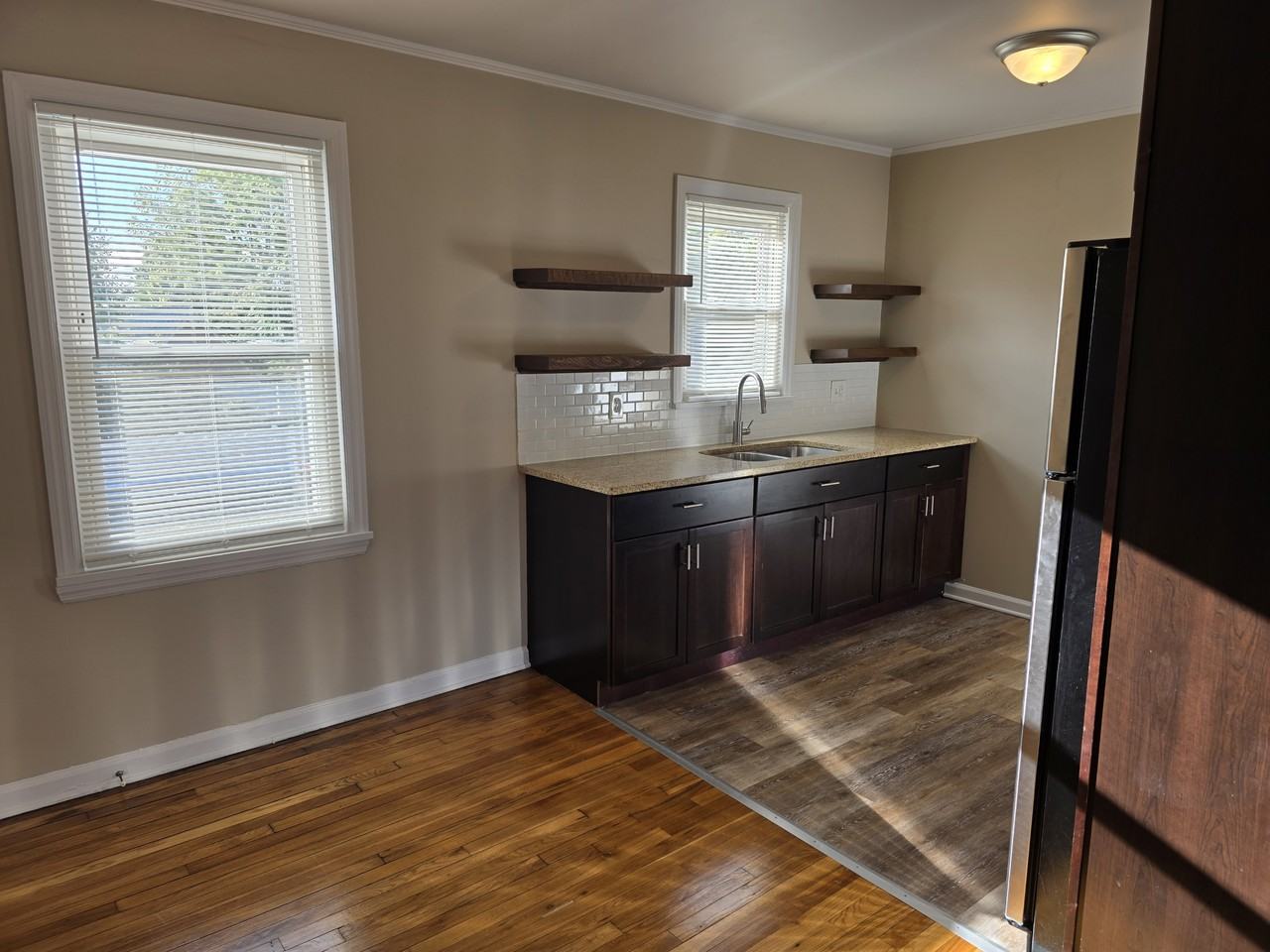 516 W Harding Rd #12 - Photo 6 of 13
