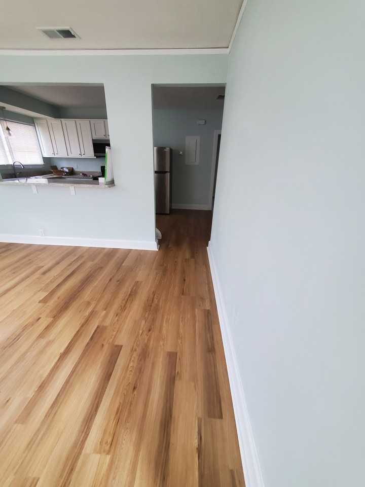 46 W 11th St #1 - Photo 3 of 27