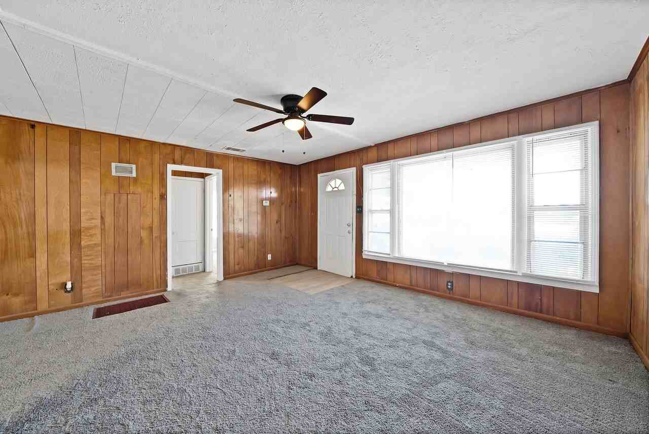 2309 8th Ave - Photo 7 of 30