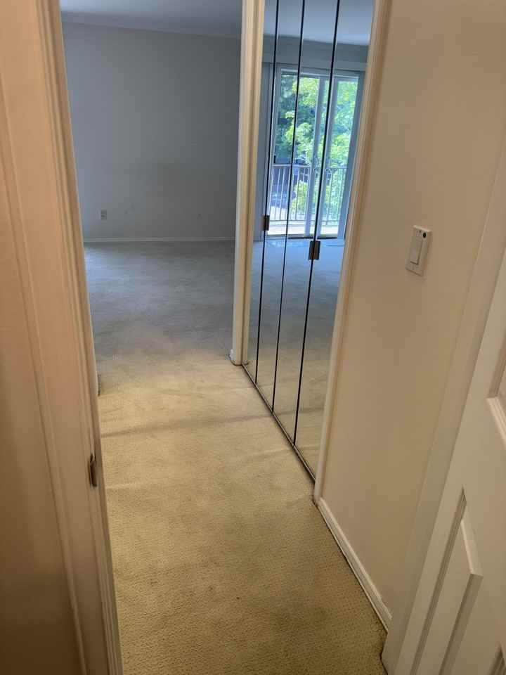 11108 Ne 68th St #426 - Photo 6 of 17