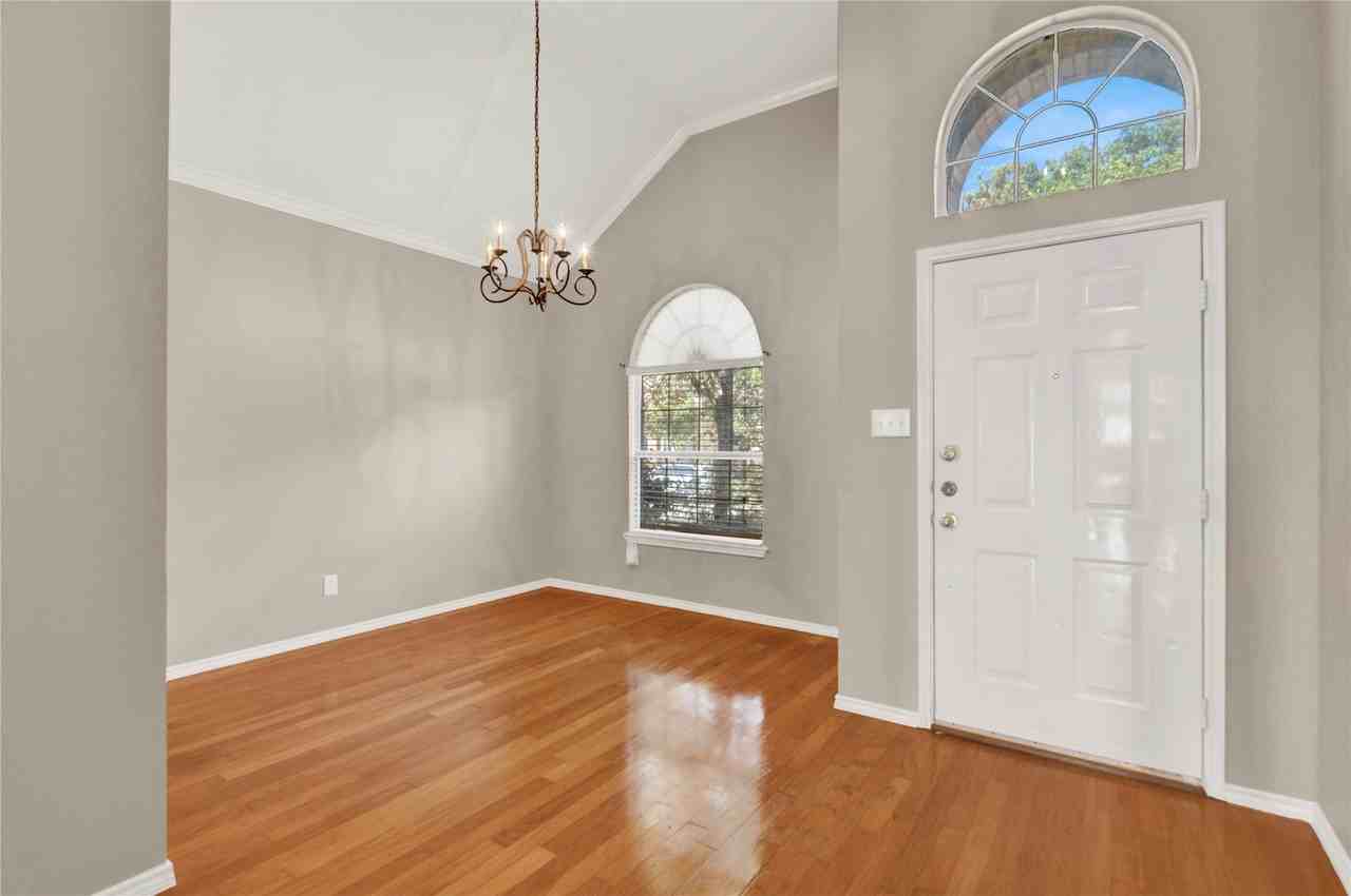 631 Forest Hill Dr - Photo 4 of 29