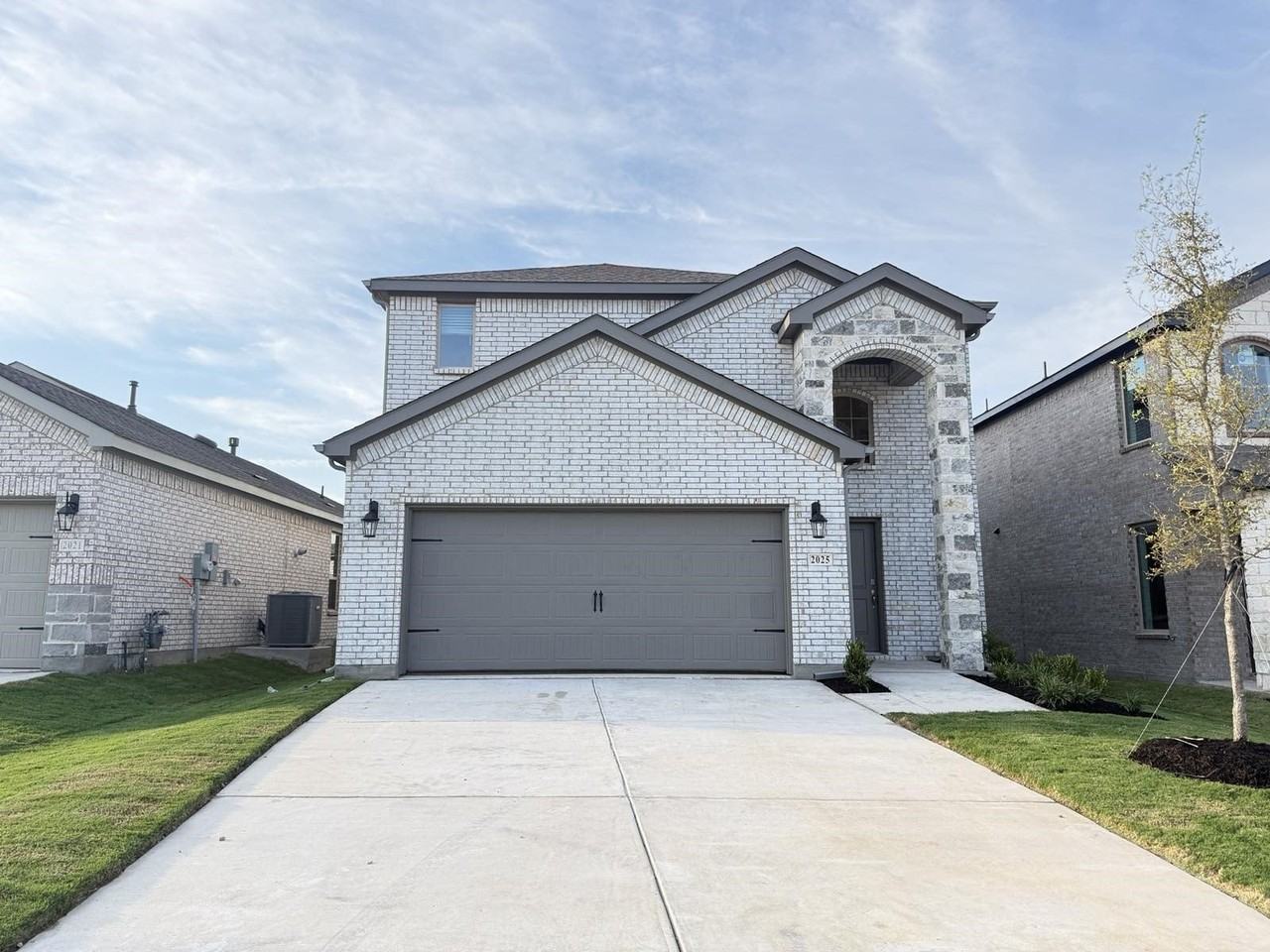 2025 Crockett Way - Photo 2 of 2
