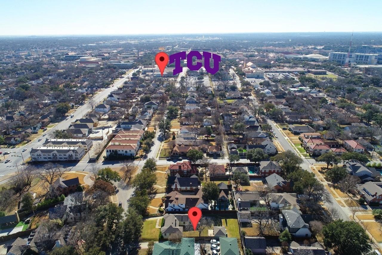 2420 Rogers Ave - Photo 3 of 36