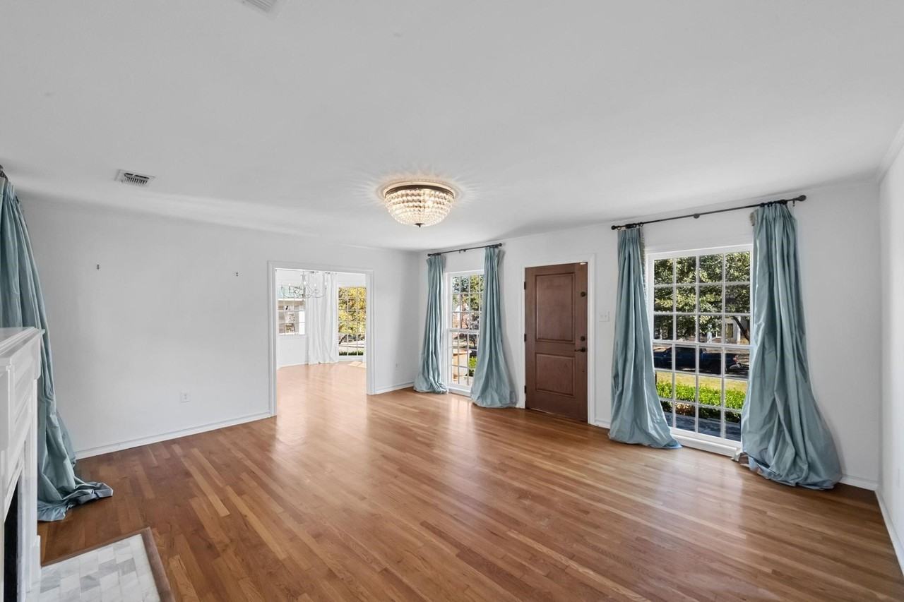 2420 Rogers Ave - Photo 6 of 36